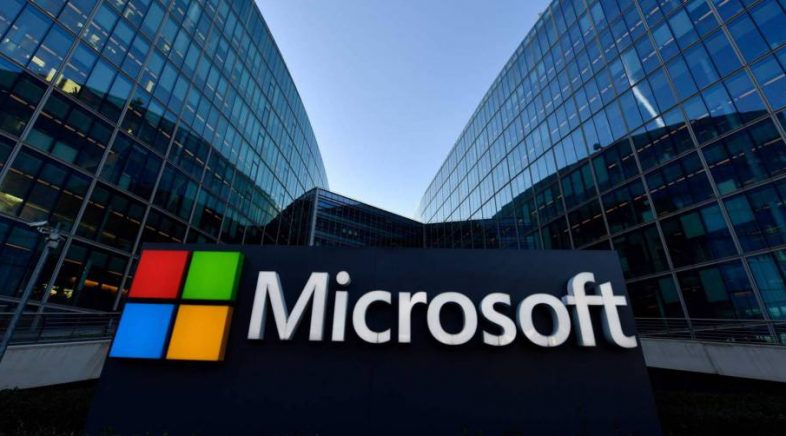 Microsoft quere eliminar 11.000 postos de traballo dentro da compañía
